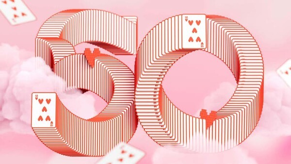 마이크로소프트가 창립 50주년을 맞아 특별 월페이퍼를 공개했다. 솔리테어, 인터넷 익스플로러 등 윈도우의 아이콘을 담은 디자인이 특징이다. | image© Microsoft