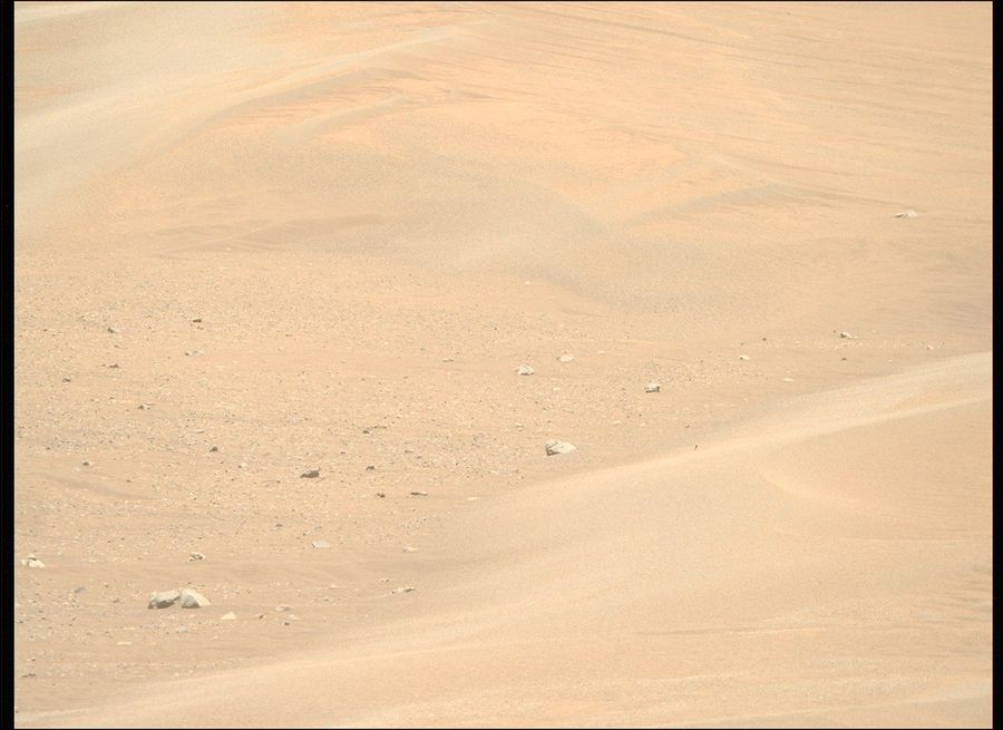 NASA의 화성 퍼서비어런스 탐사선은 2025년 8월 13일 퍼서비어런스의 최신 탐사 목표인 "케를라구나"에서 비활성 거대 잔물결의 이미지를 획득했다. | image© NASA/JPL-Caltech/ASU